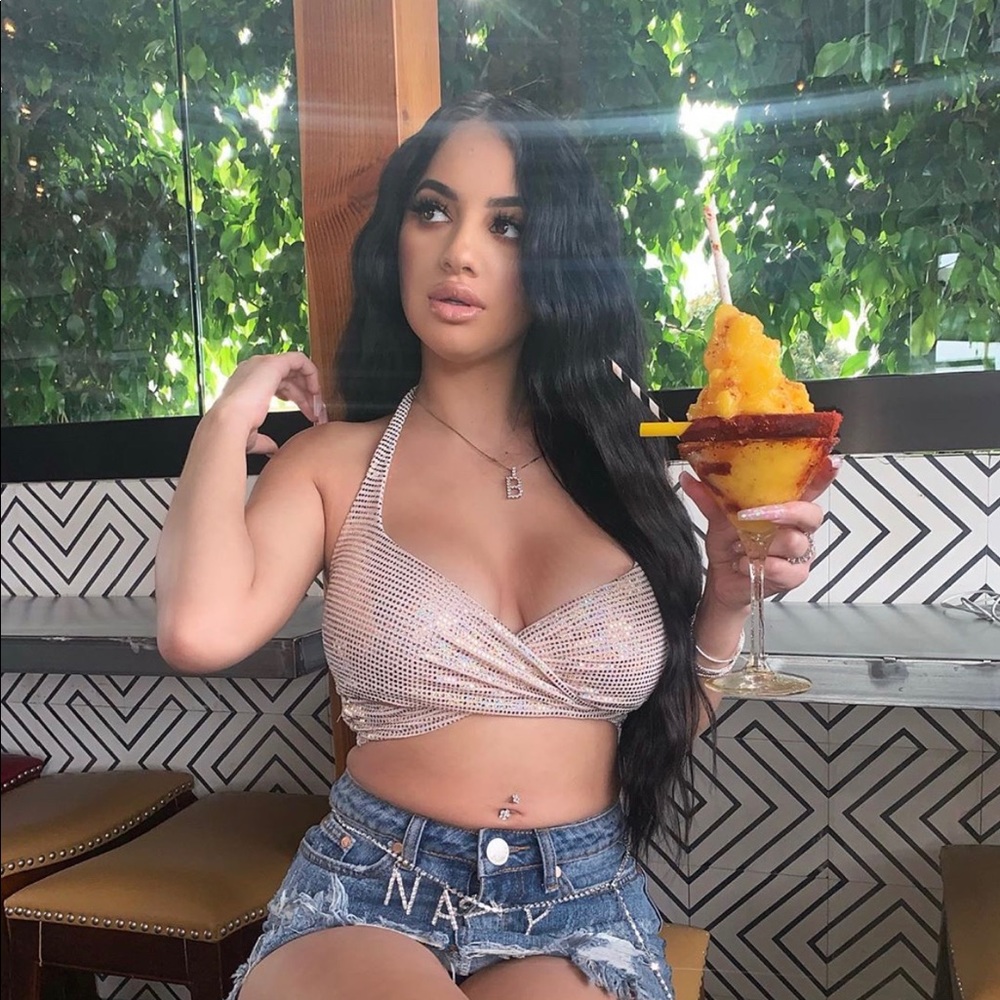 Fashion nova crop top